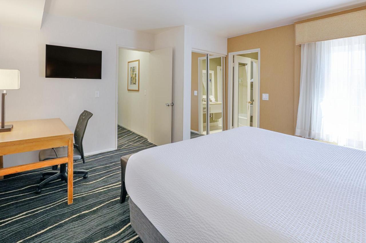 Ramada By Wyndham Costa Mesa/Newport Beach מראה חיצוני תמונה
