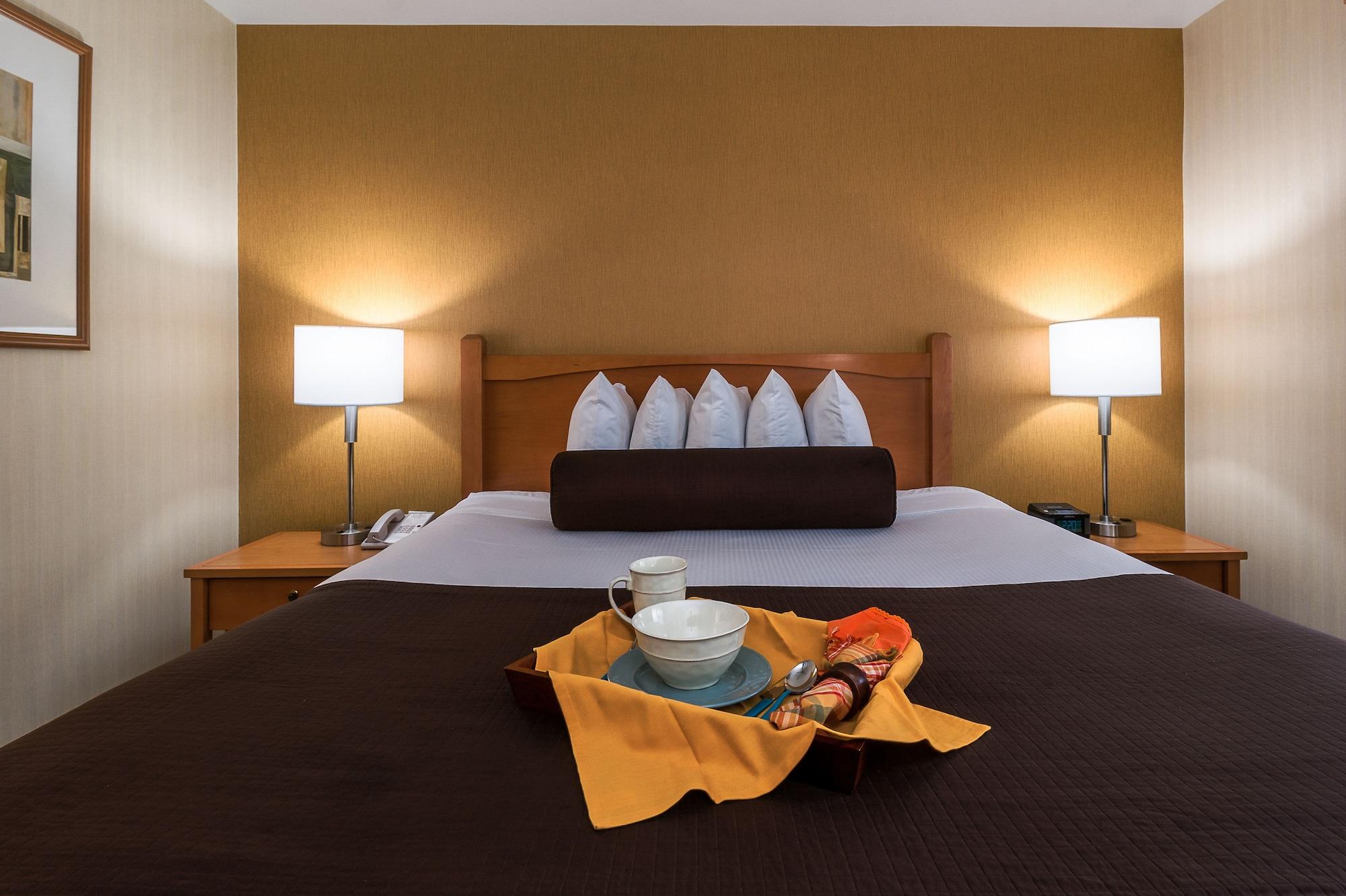 Ramada By Wyndham Costa Mesa/Newport Beach מראה חיצוני תמונה