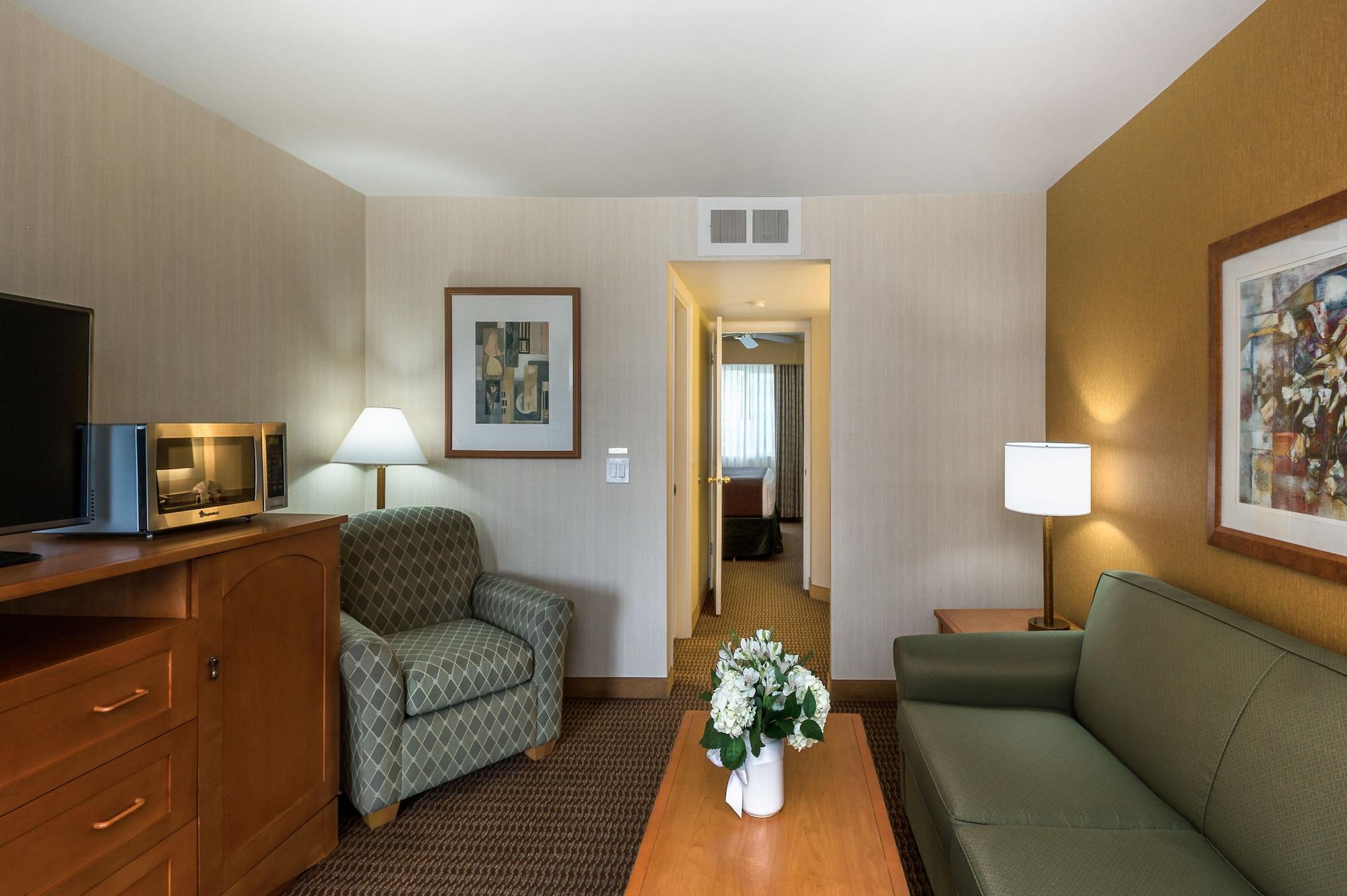 Ramada By Wyndham Costa Mesa/Newport Beach מראה חיצוני תמונה